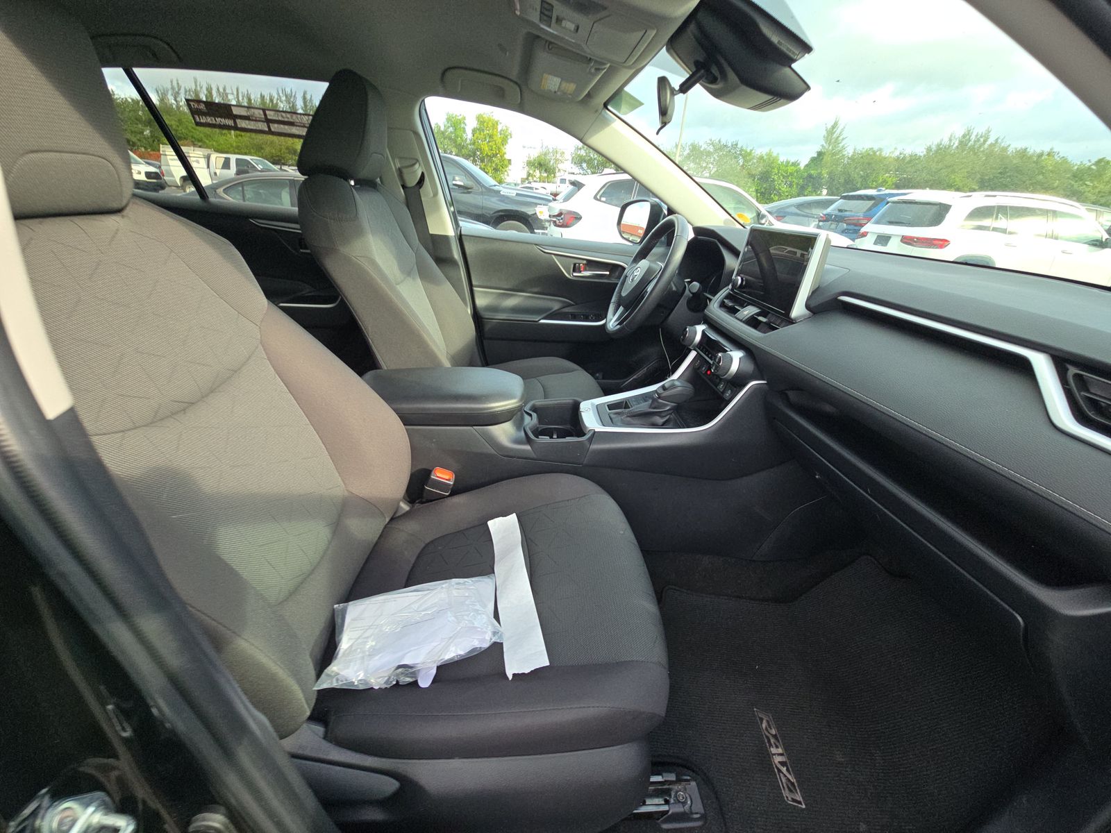 2024 Toyota RAV4 XLE AWD