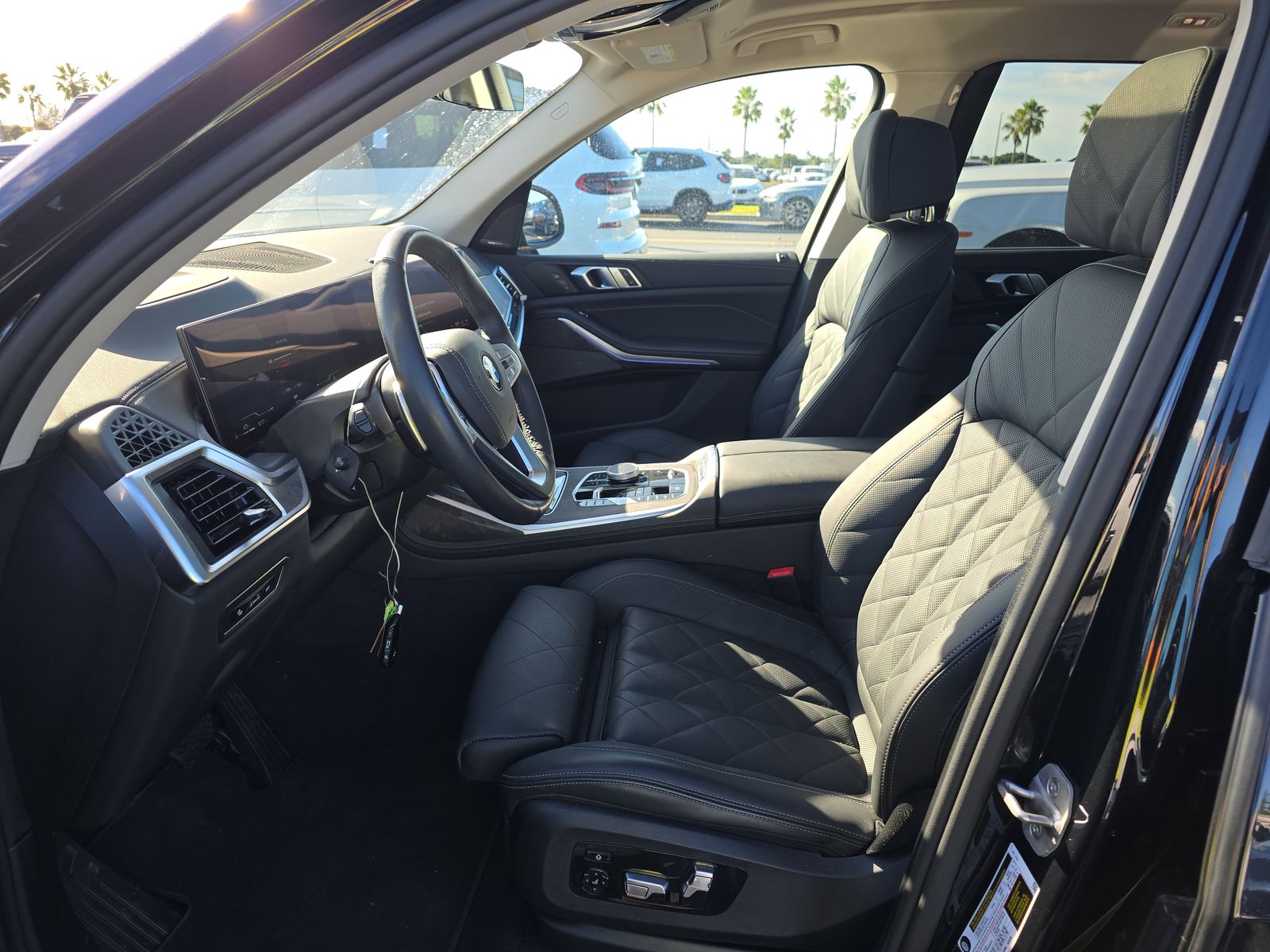 2025 BMW X7 xDrive40i AWD