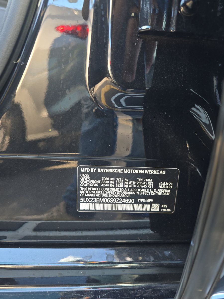 2025 BMW X7 xDrive40i AWD