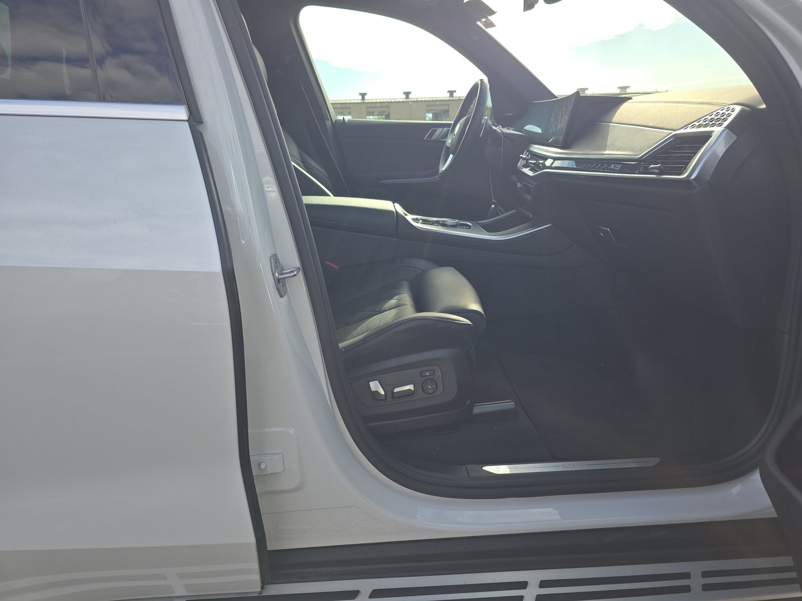 2025 BMW X5 xDrive50e AWD