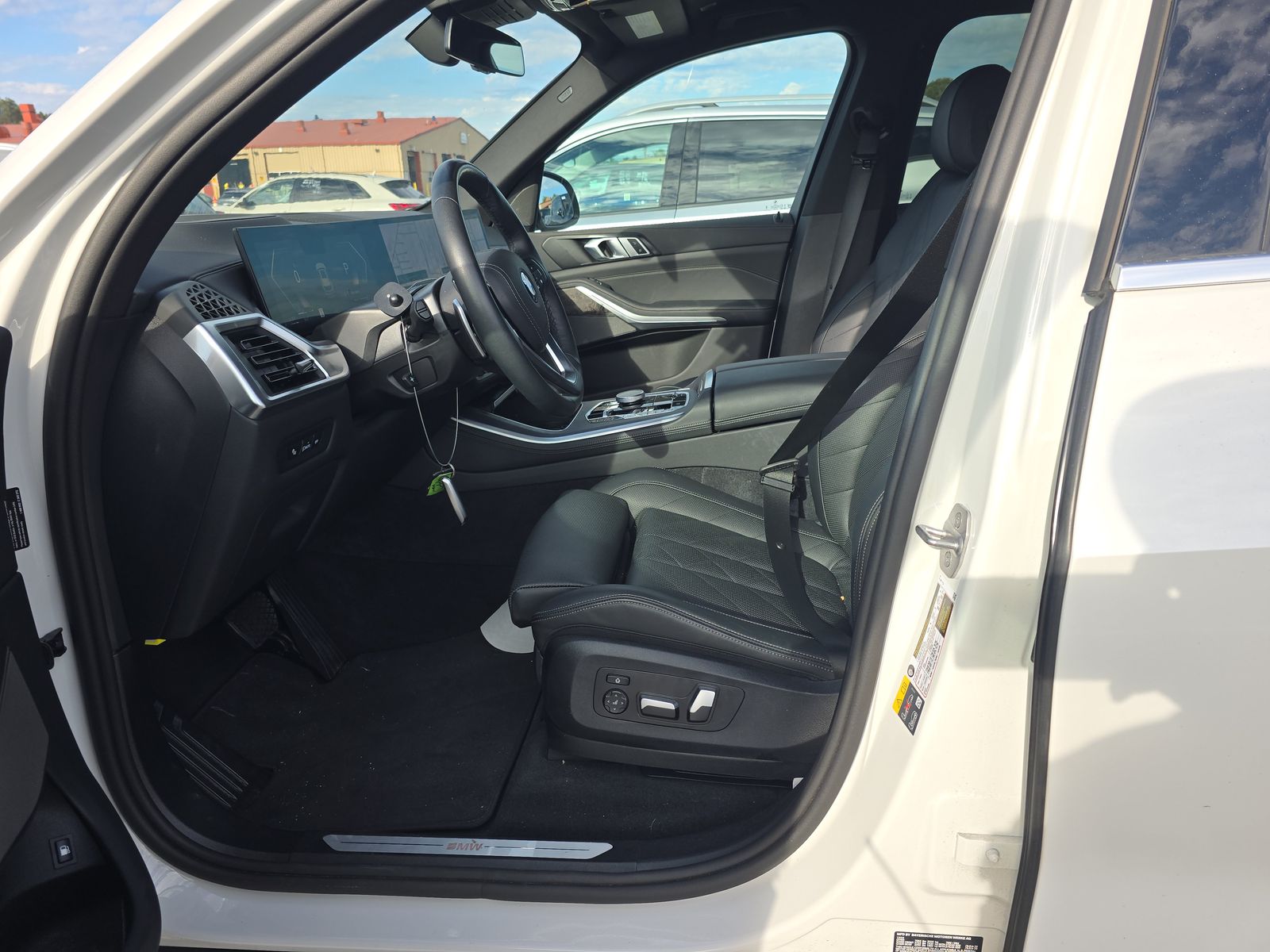 2025 BMW X5 xDrive50e AWD