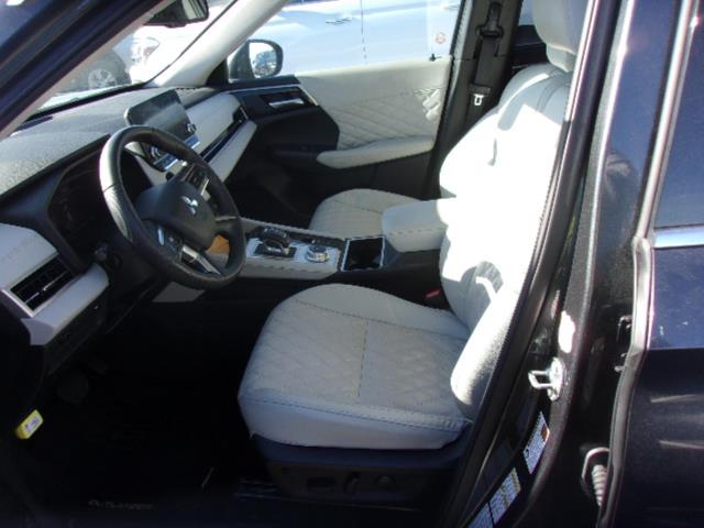 2024 Mitsubishi Outlander SEL FWD
