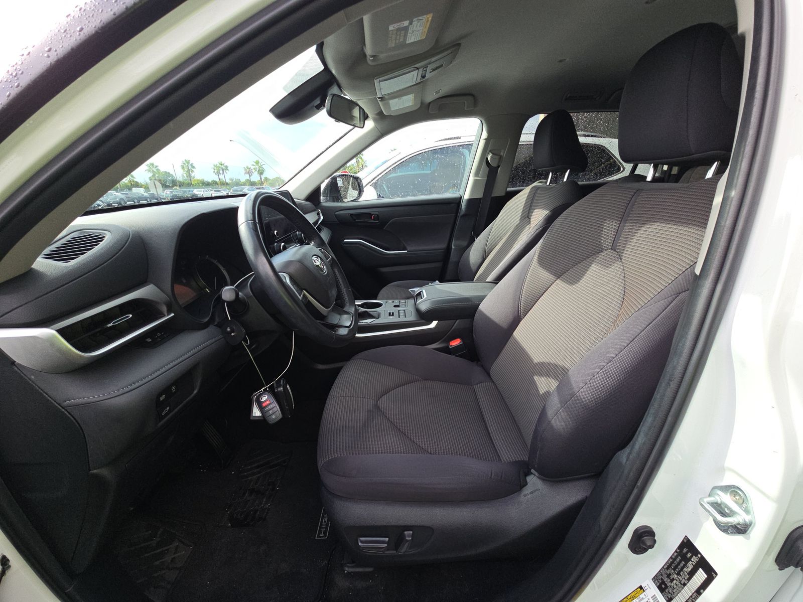 2024 Toyota Highlander LE AWD