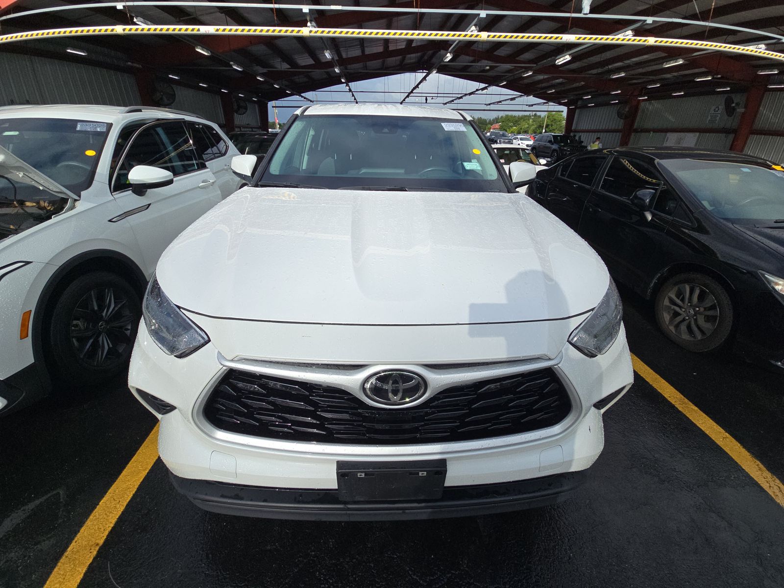 2024 Toyota Highlander LE AWD