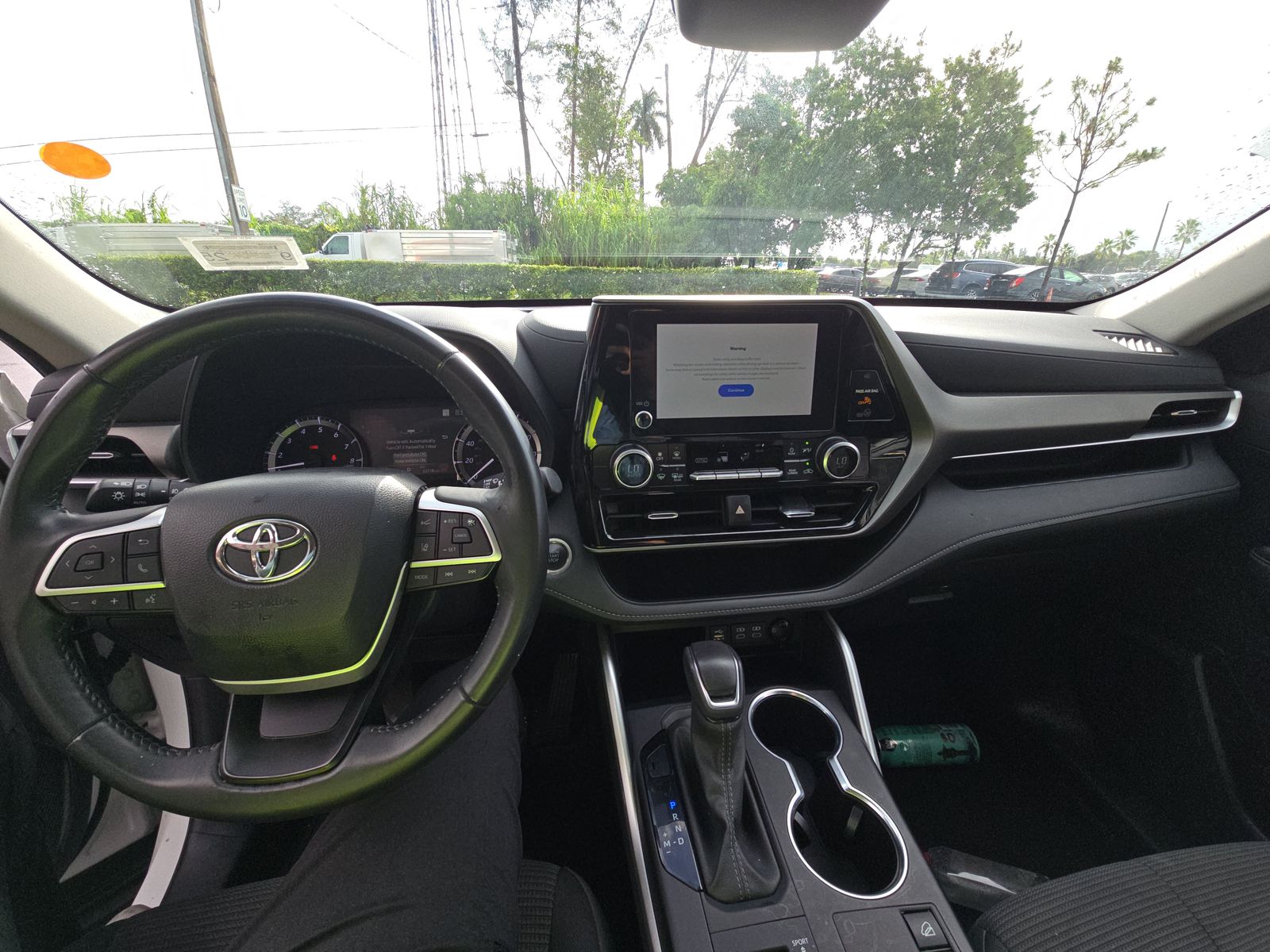 2024 Toyota Highlander LE AWD