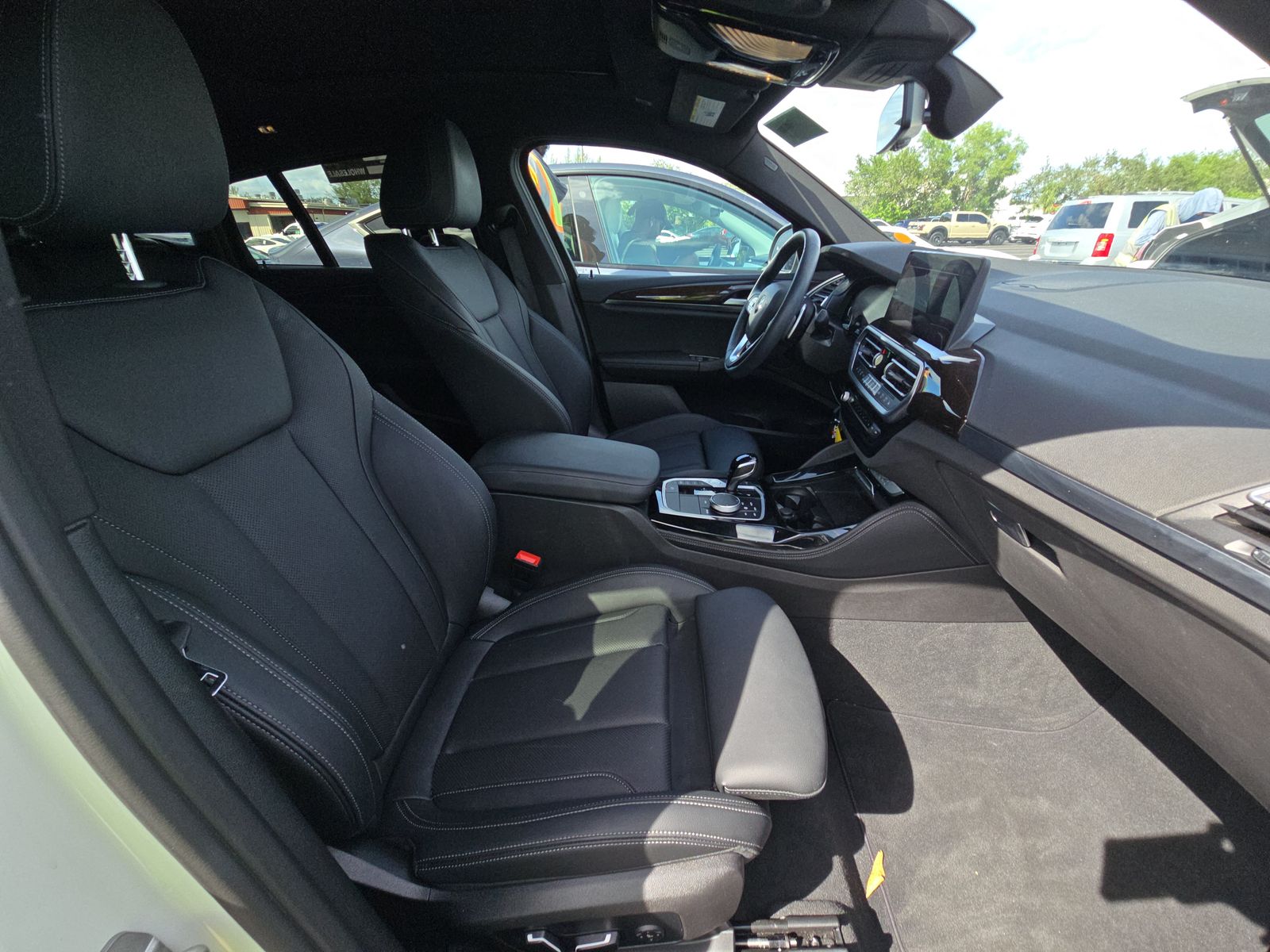 2024 BMW X4 xDrive30i AWD