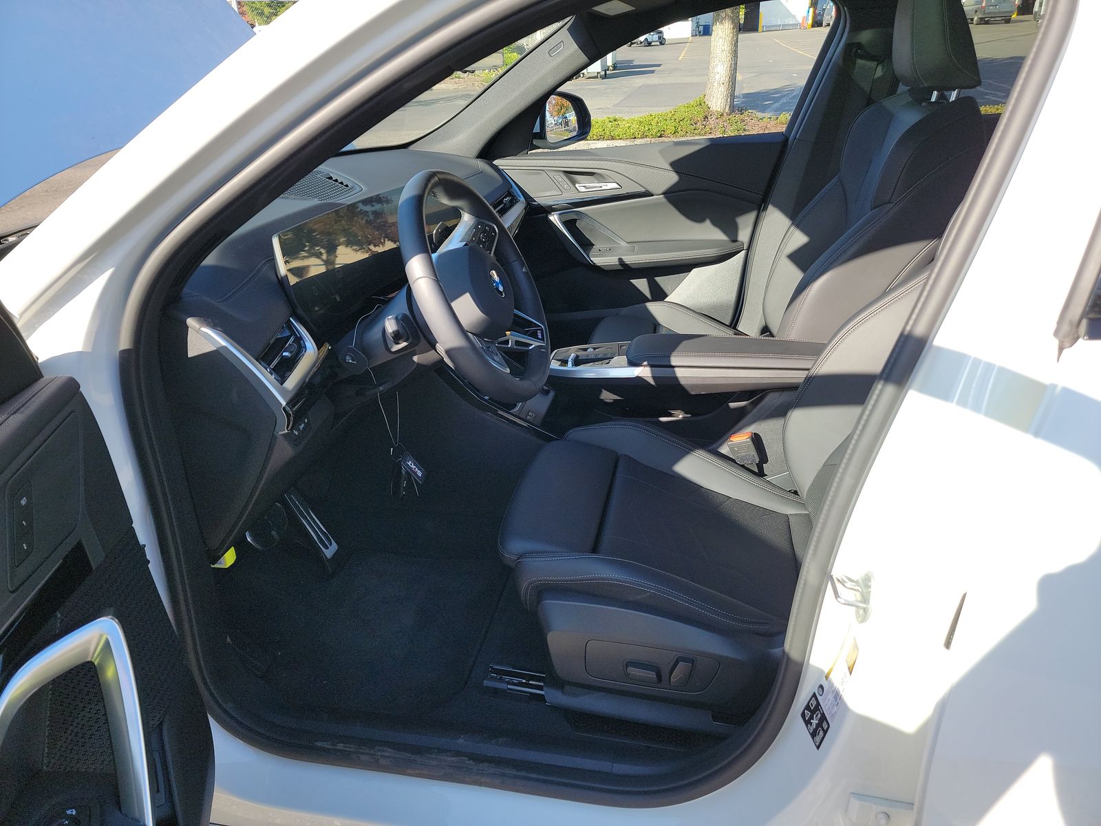 2025 BMW X2 xDrive28i AWD