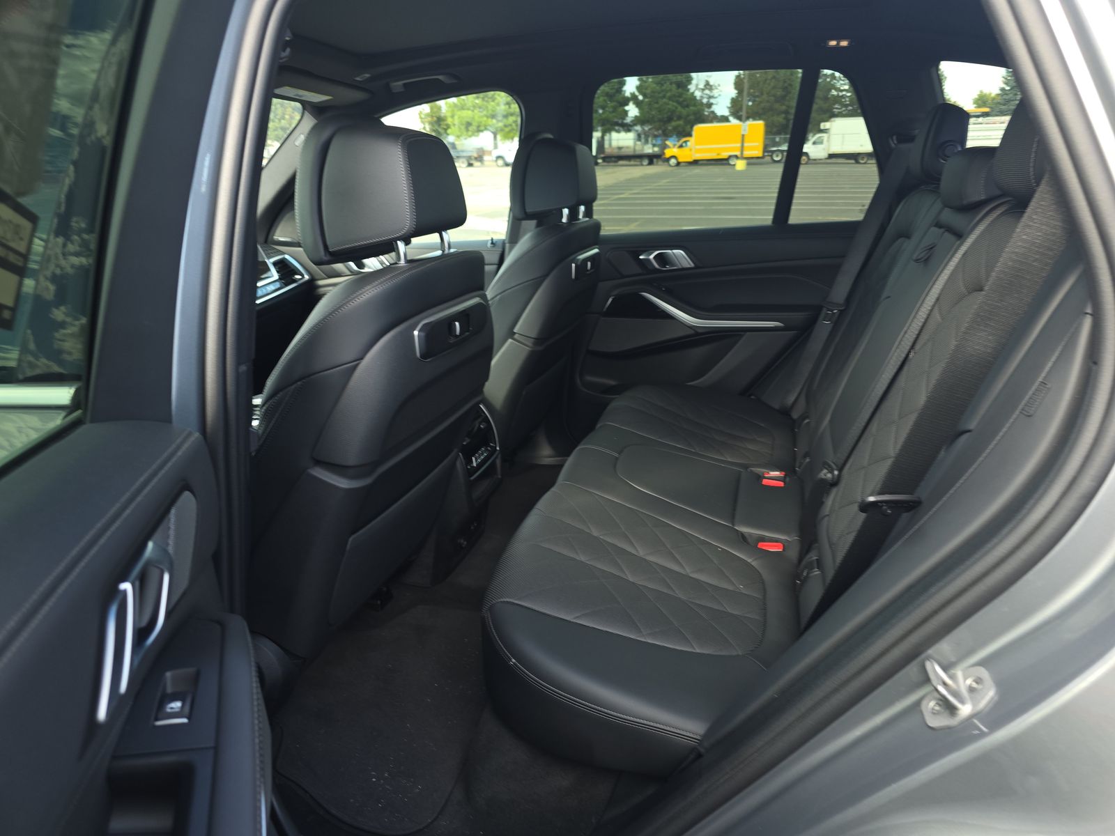 2025 BMW X5 xDrive40i AWD