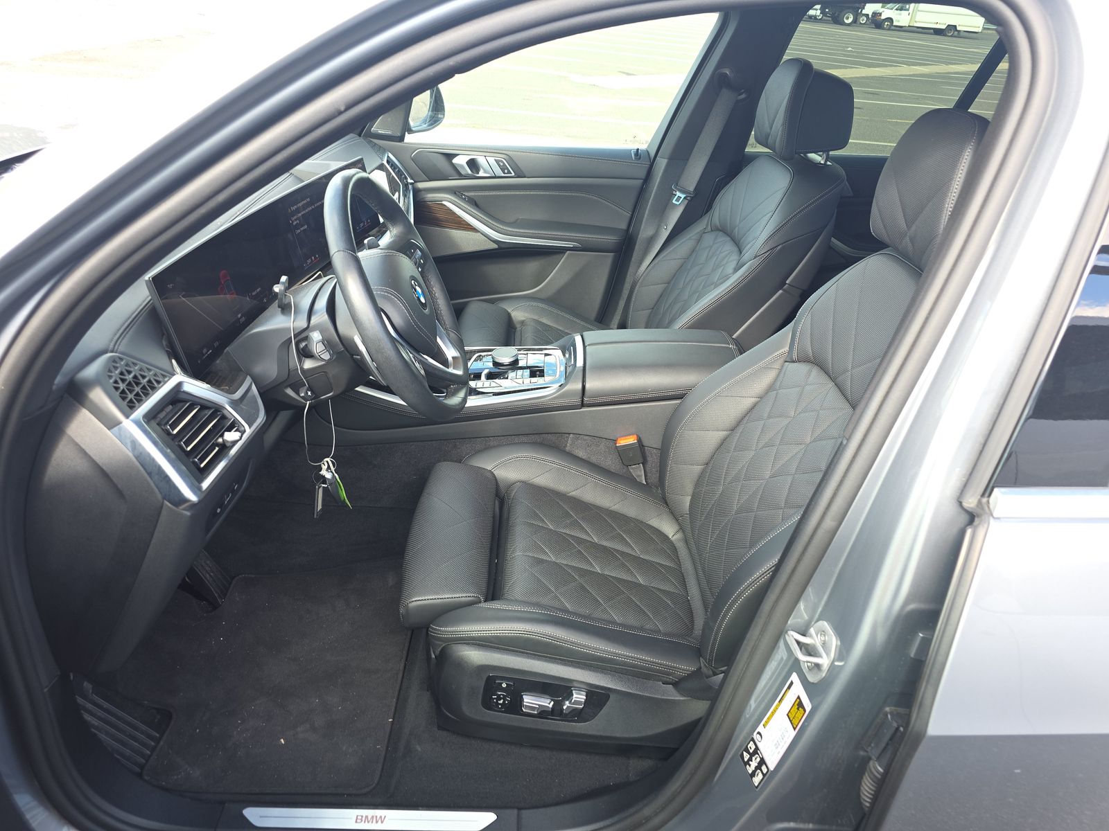 2025 BMW X5 xDrive40i AWD