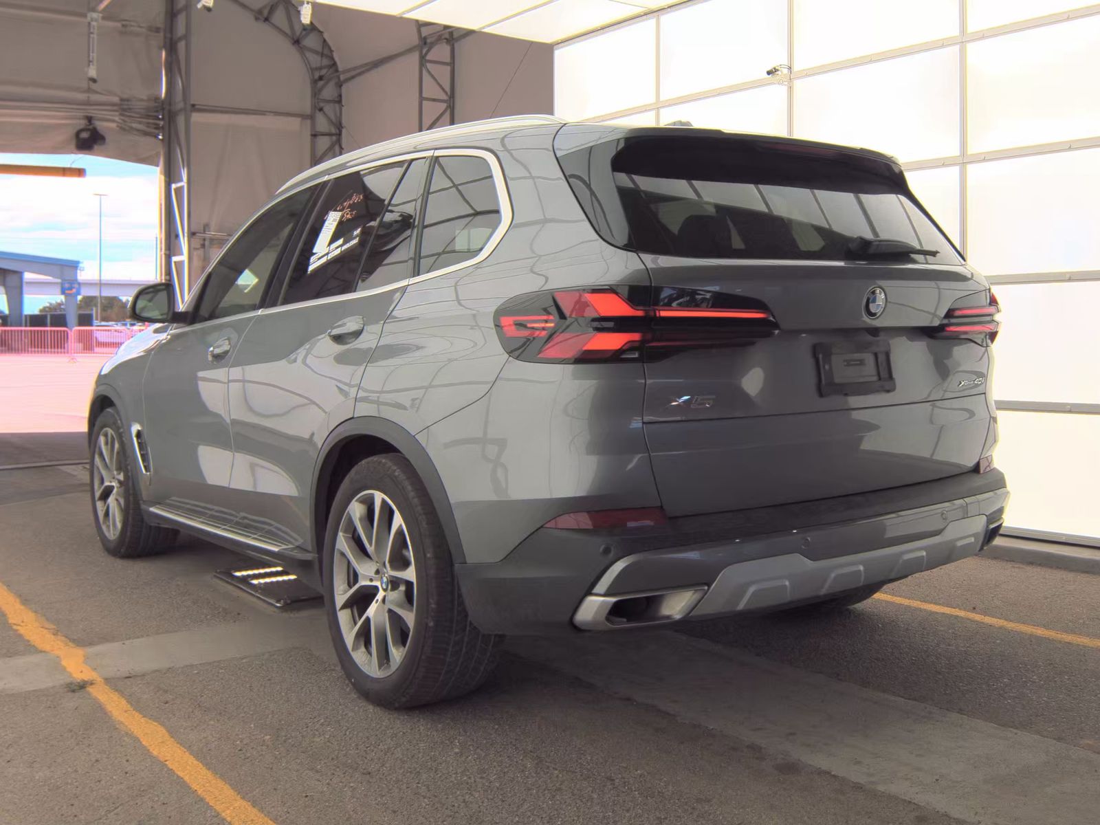 2025 BMW X5 xDrive40i AWD