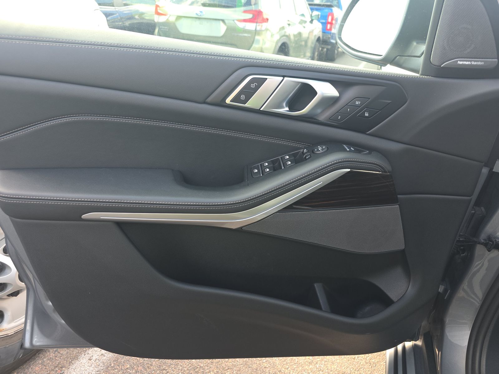 2025 BMW X5 xDrive40i AWD