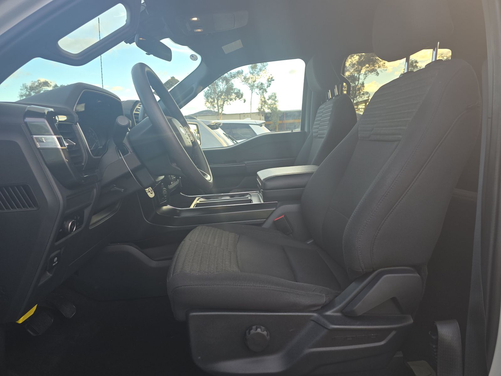 2023 Ford F-150 XL AWD