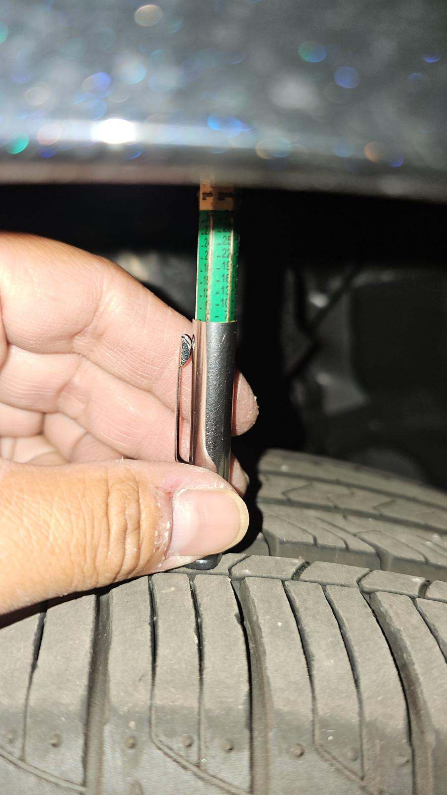 2024 Toyota Corolla Hybrid LE FWD