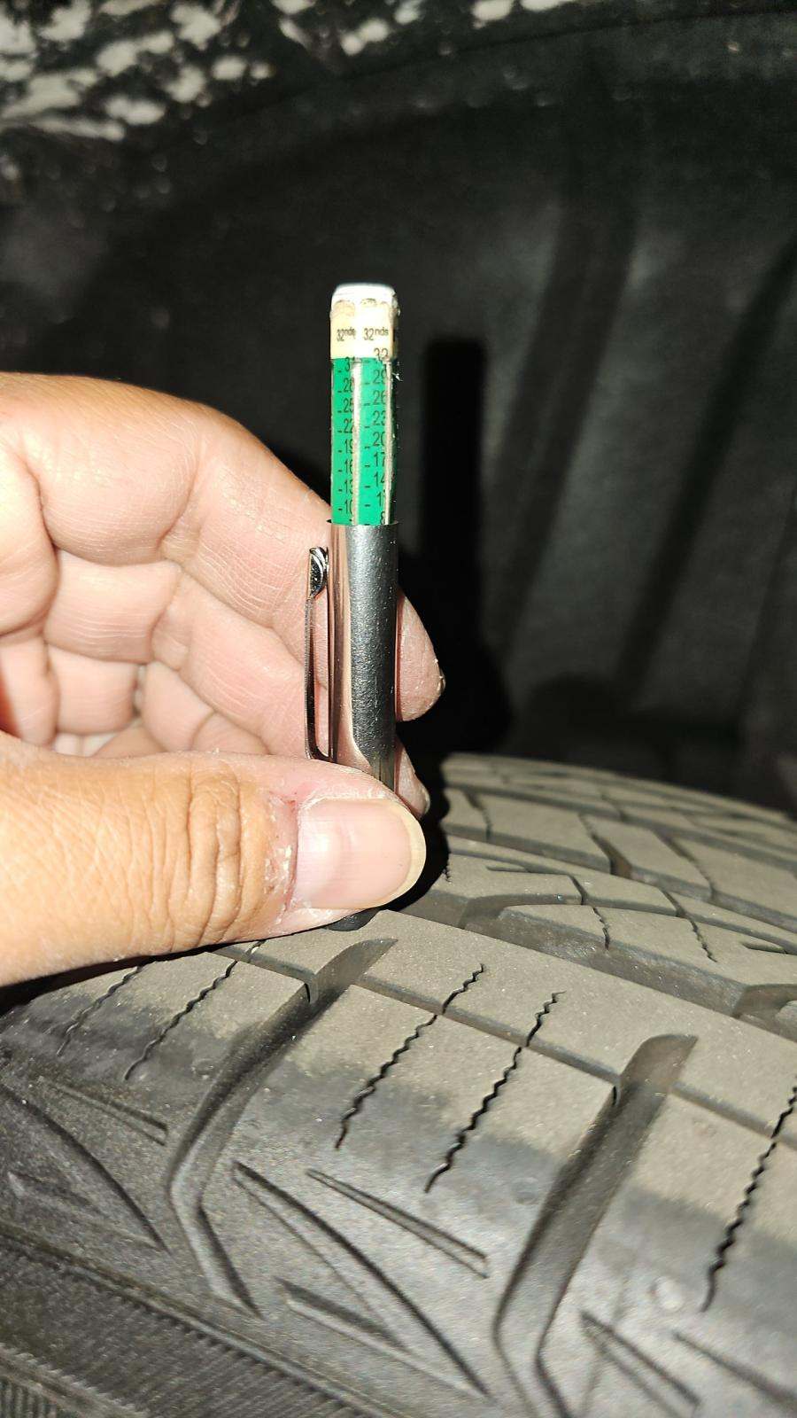 2024 Toyota Corolla Hybrid LE FWD