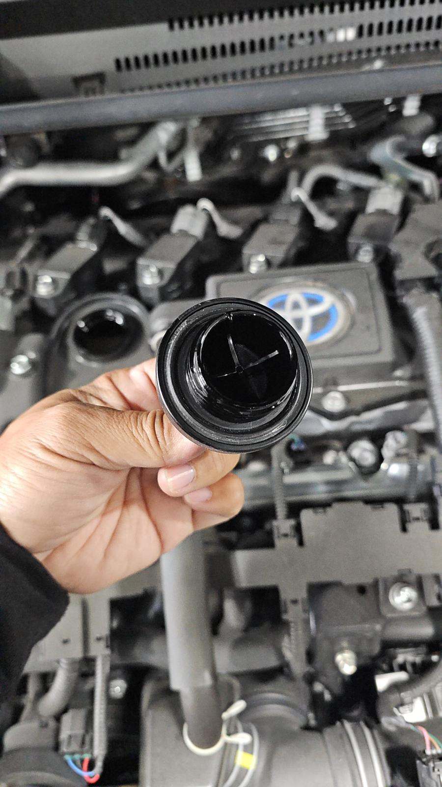 2024 Toyota Corolla Hybrid LE FWD