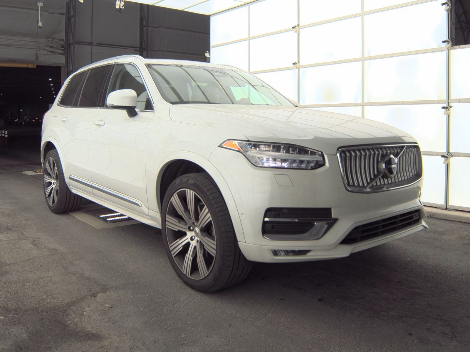 2023 Volvo XC90 B6 Ultimate AWD