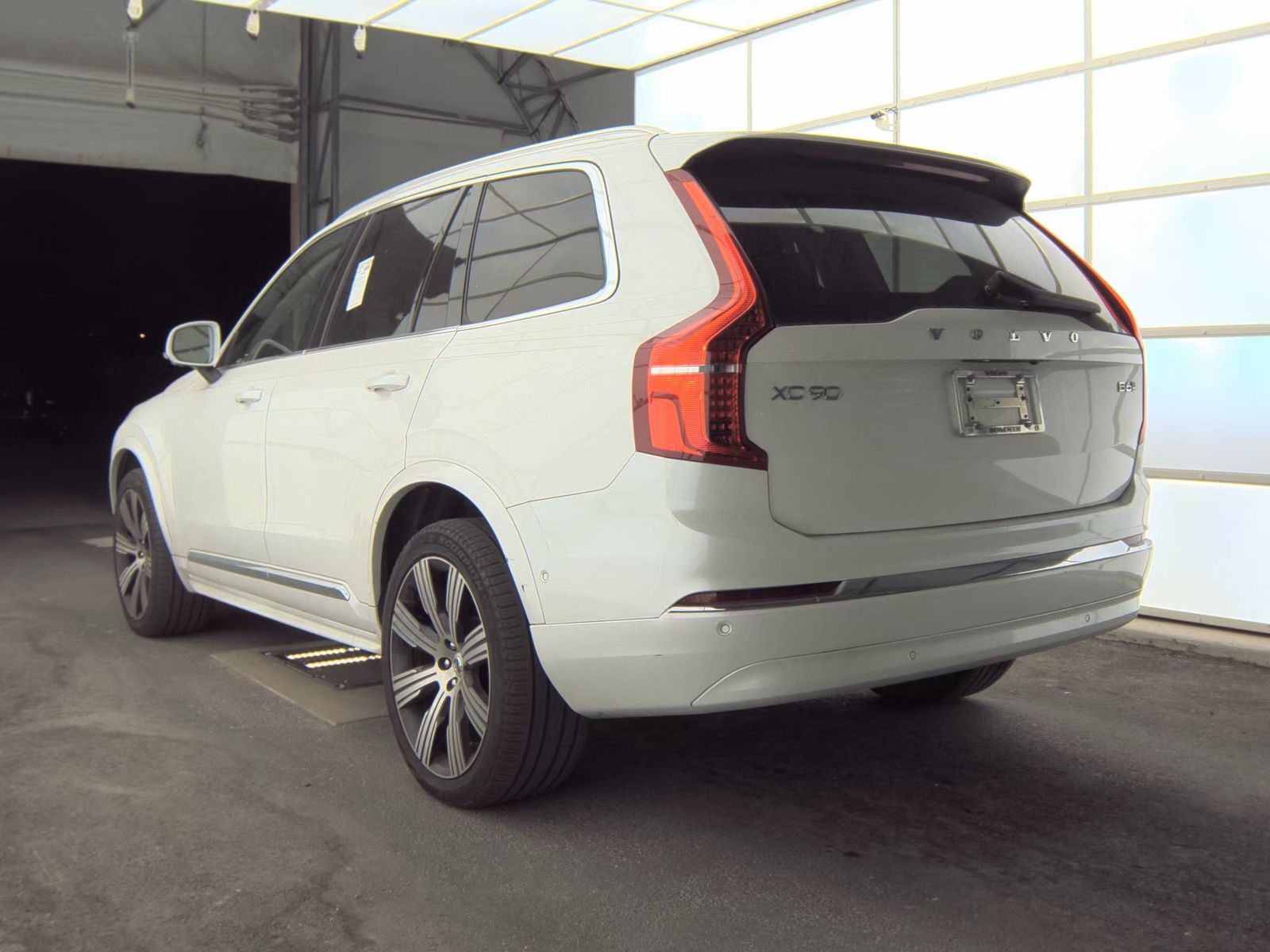 2023 Volvo XC90 B6 Ultimate AWD