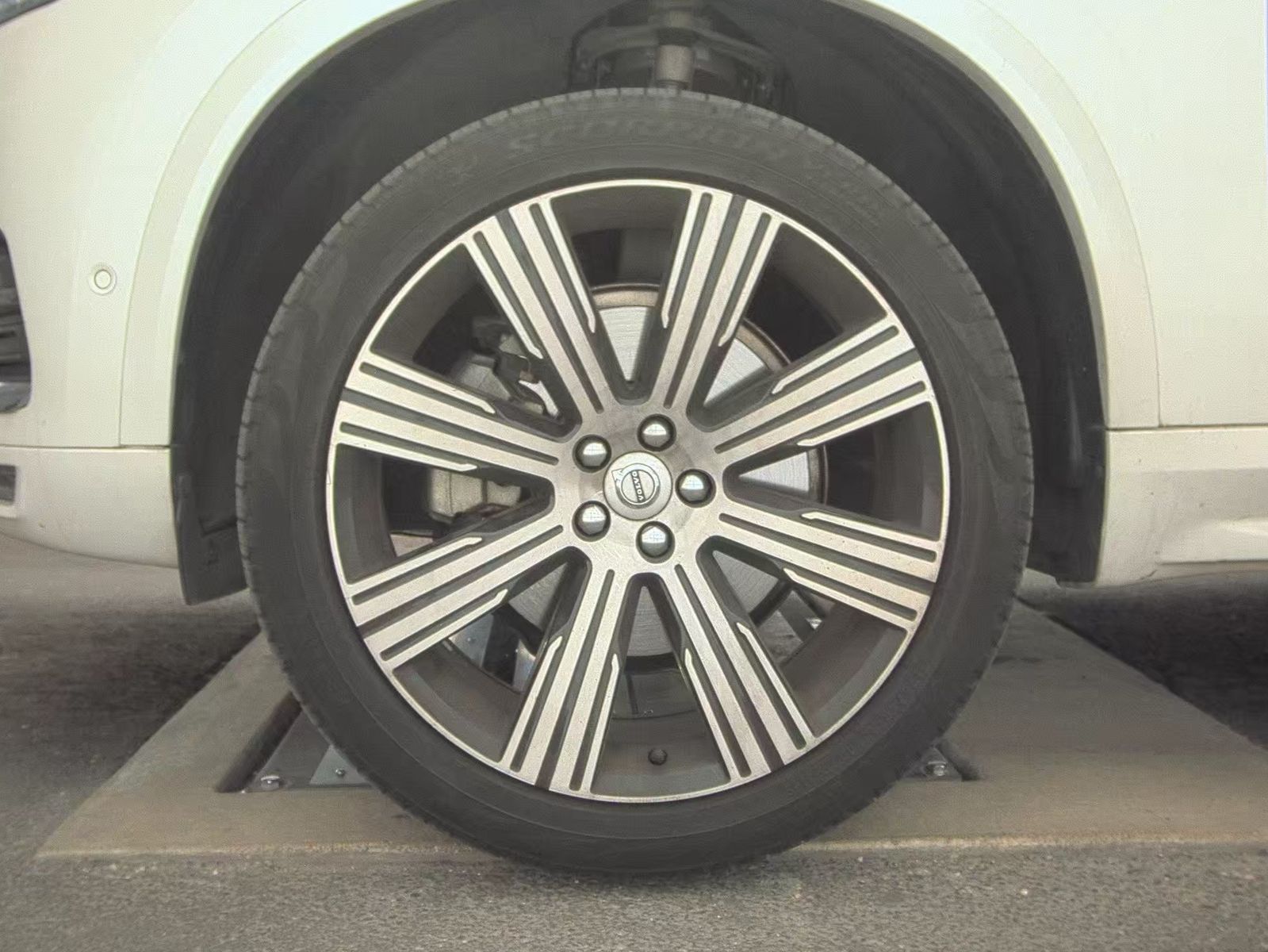 2023 Volvo XC90 B6 Ultimate AWD