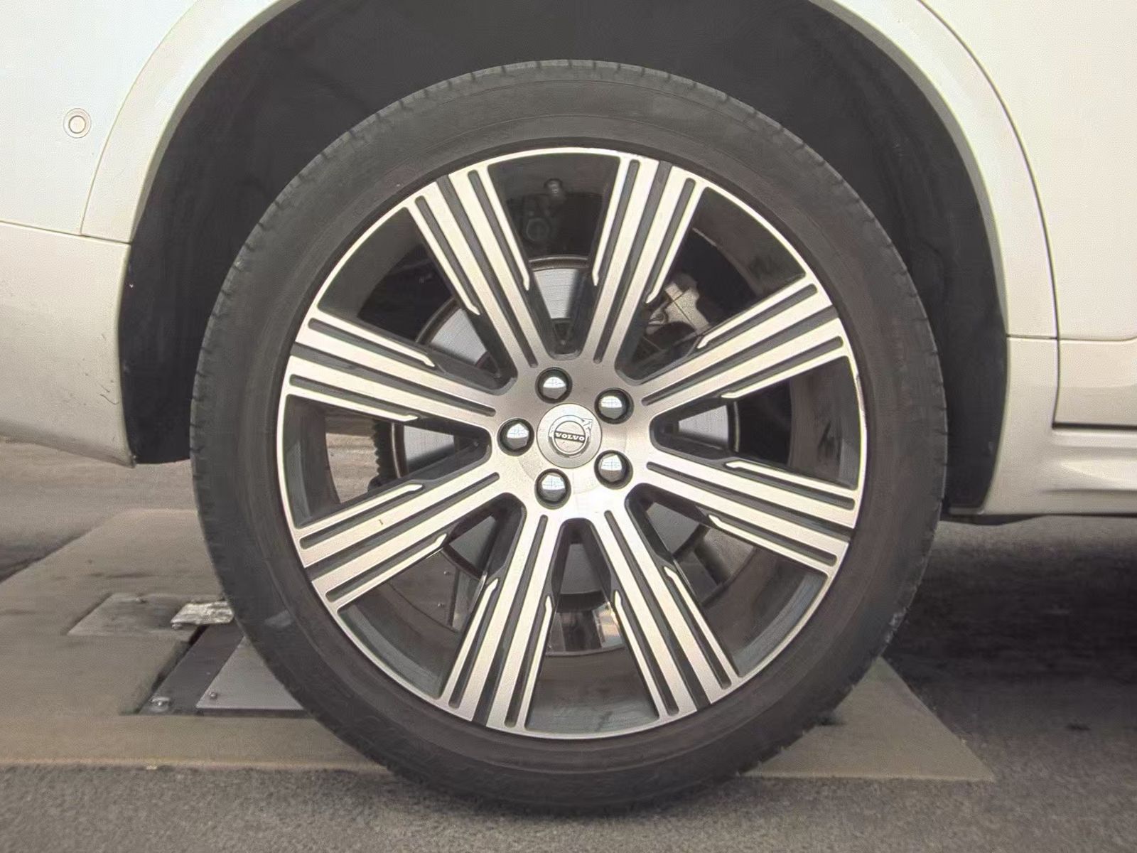 2023 Volvo XC90 B6 Ultimate AWD