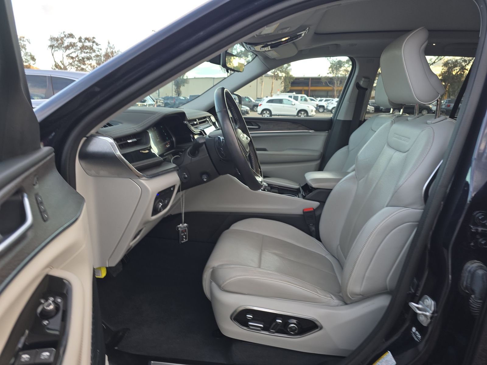 2022 Jeep Grand Cherokee 4xe Overland AWD