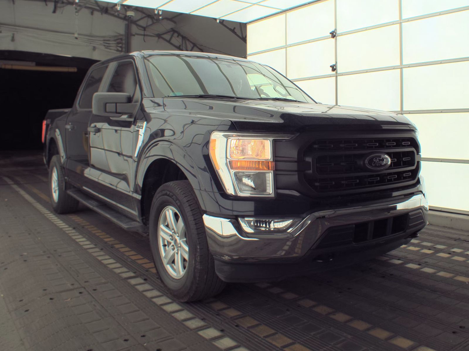 2022 Ford F-150 XL AWD
