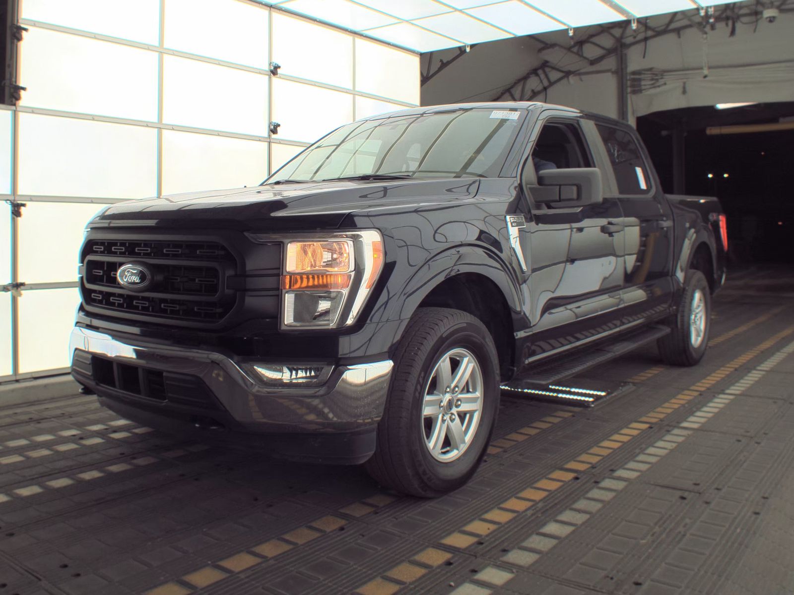 2022 Ford F-150 XL AWD