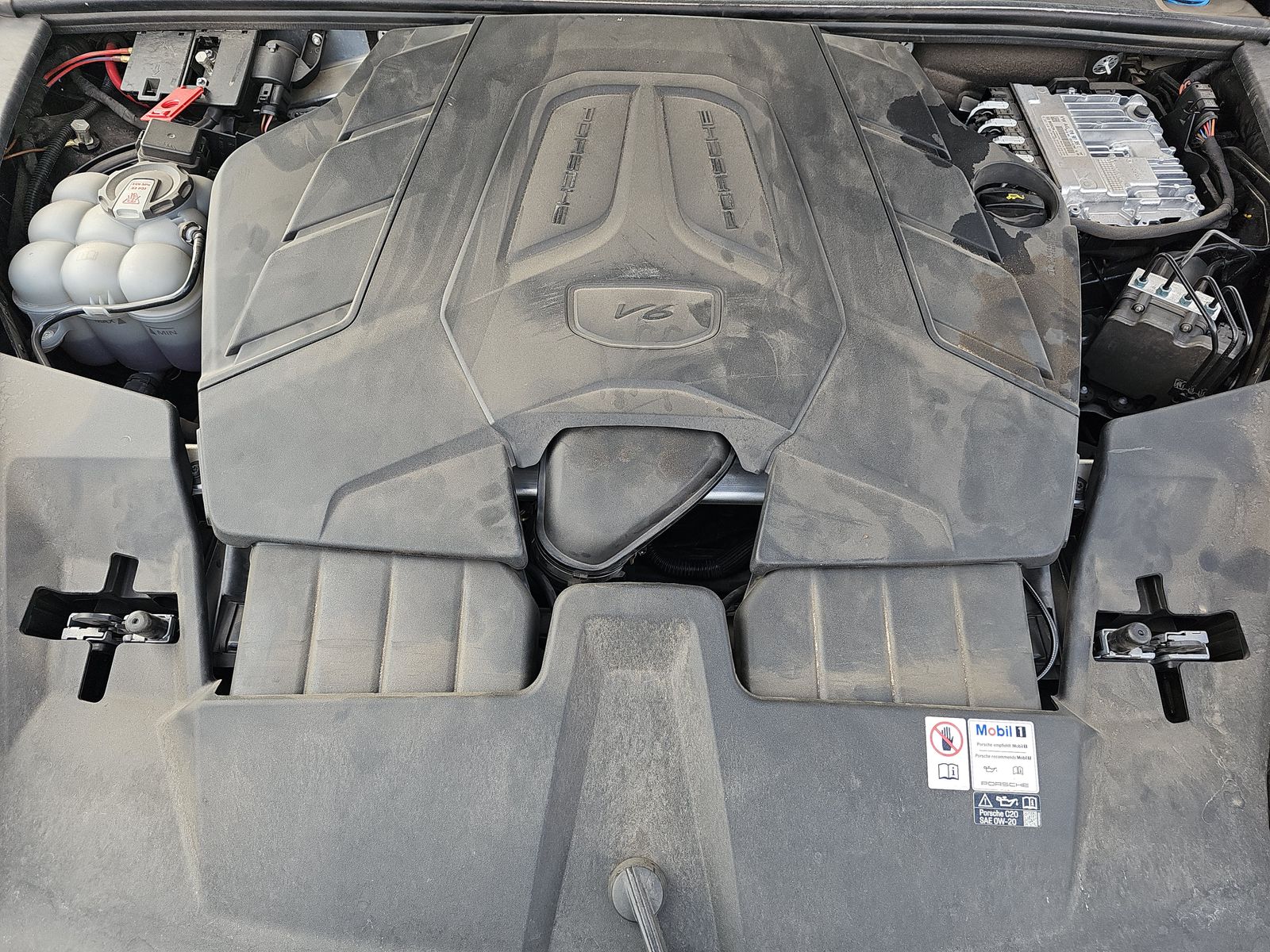 2024 Porsche Cayenne Base AWD