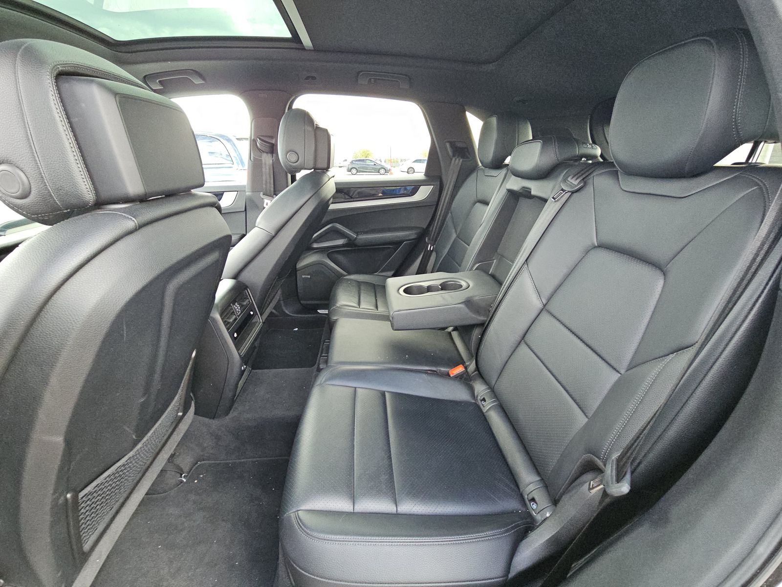 2024 Porsche Cayenne Base AWD