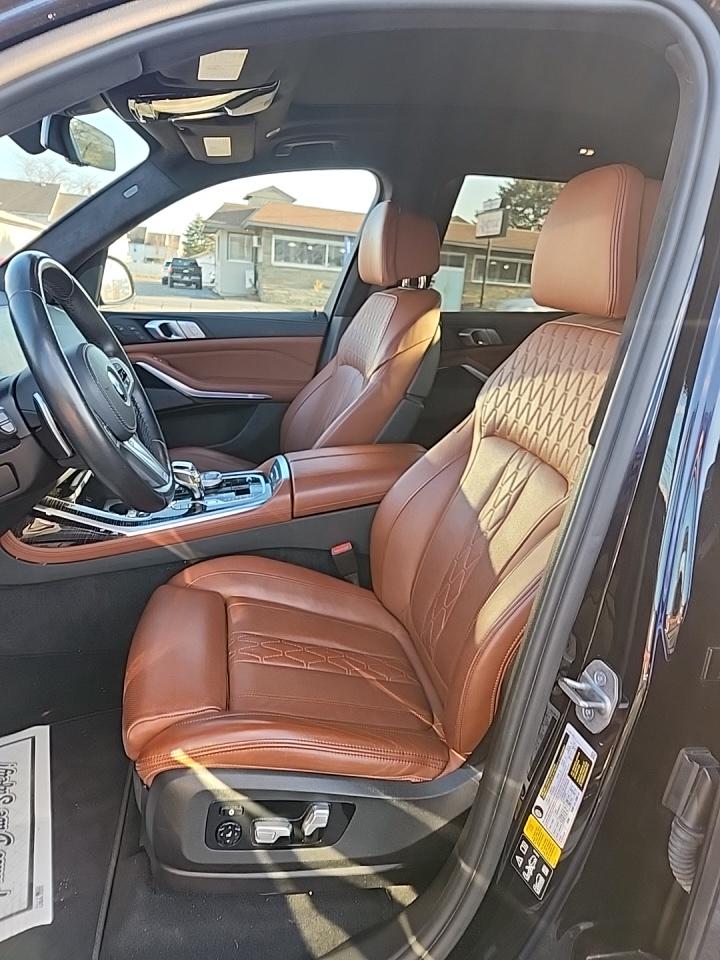 2022 BMW X7 M50i AWD