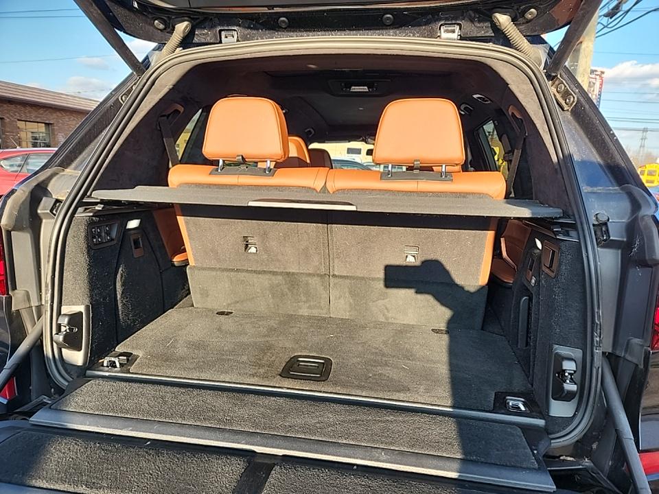 2022 BMW X7 M50i AWD