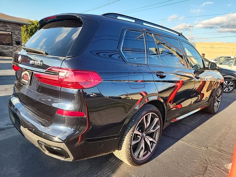 2022 BMW X7 M50i AWD
