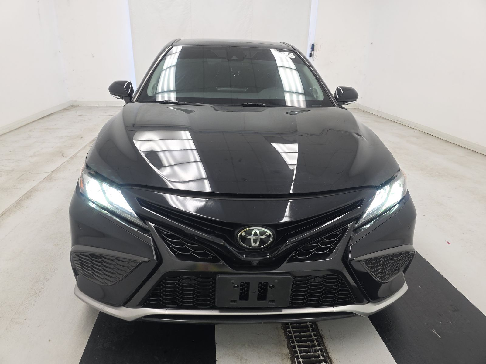 2022 Toyota Camry XSE FWD