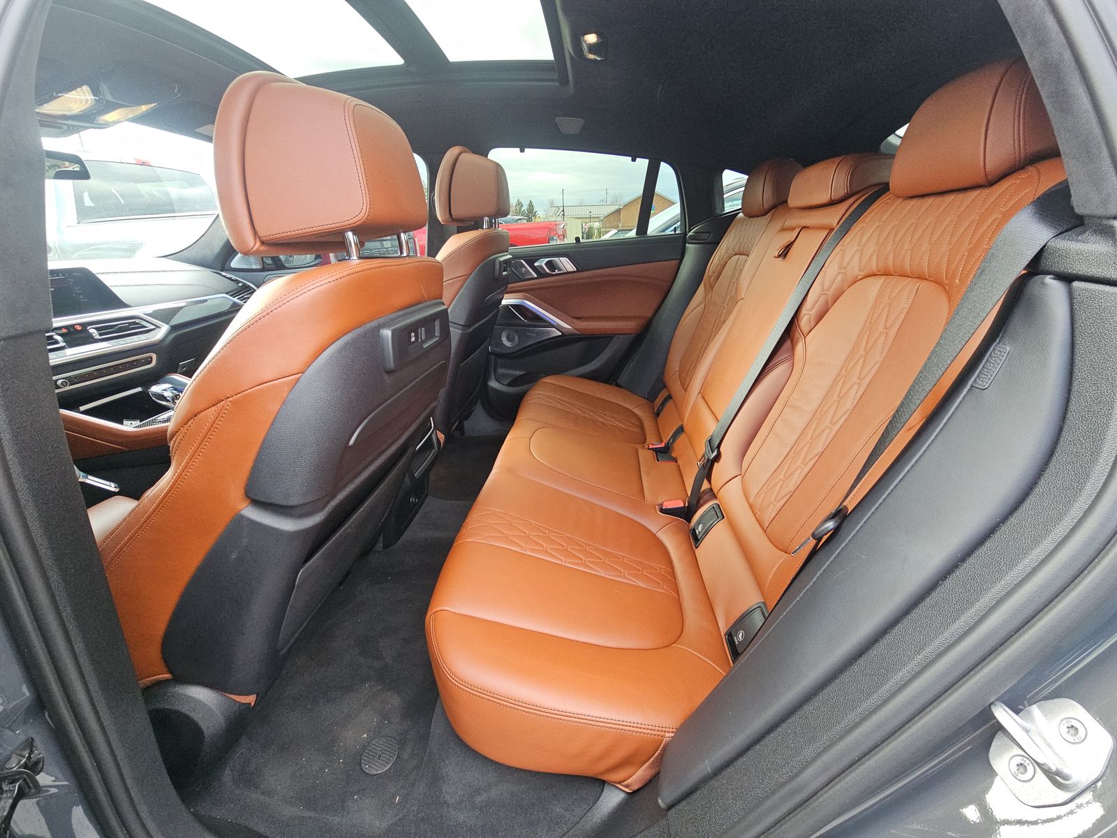 2023 BMW X6 M50i AWD