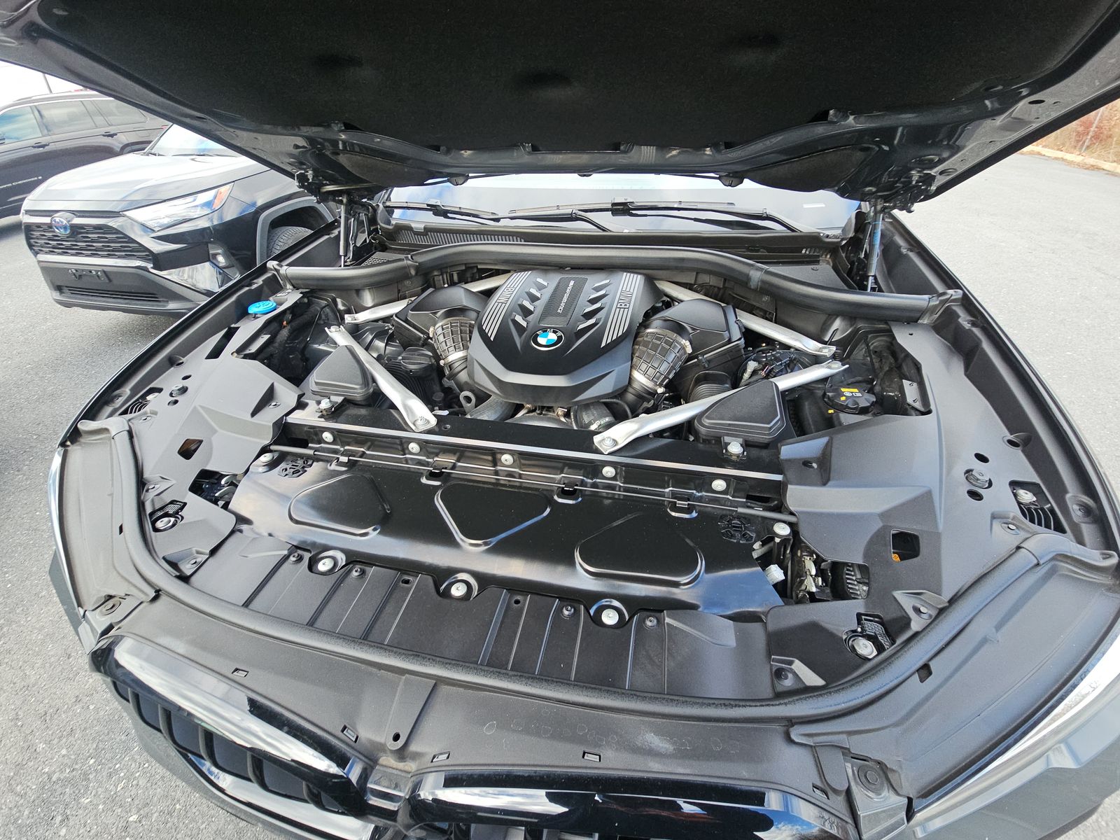 2023 BMW X6 M50i AWD