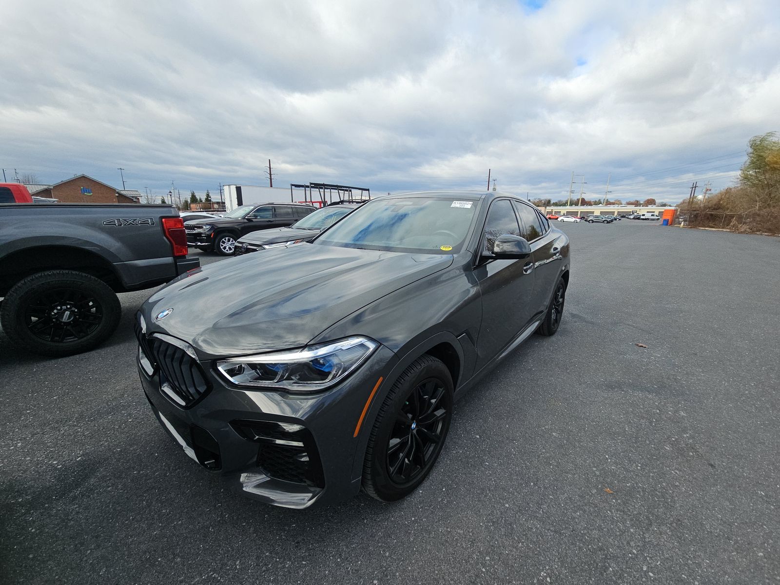 2023 BMW X6 M50i AWD