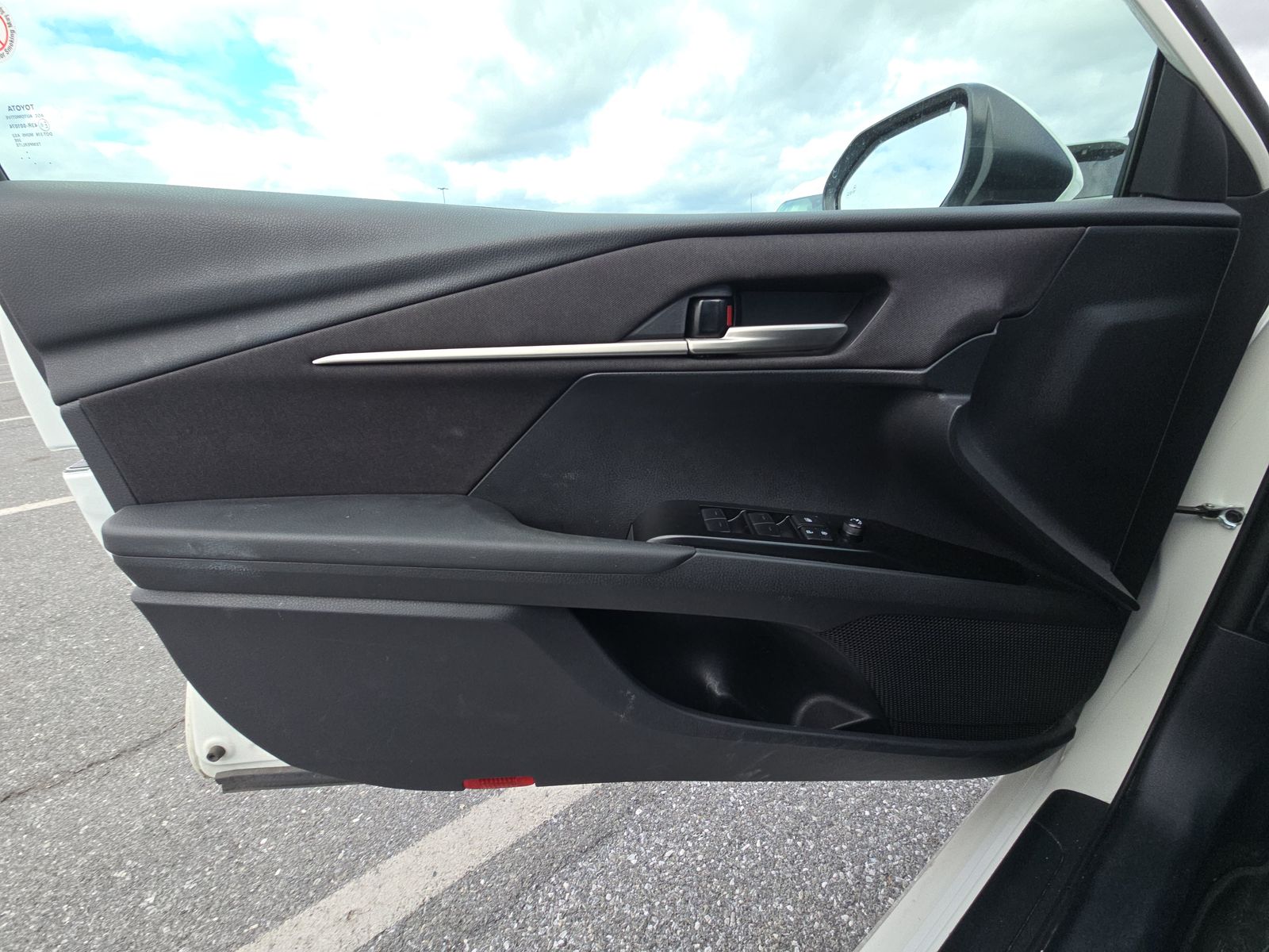 2025 Toyota Camry LE FWD