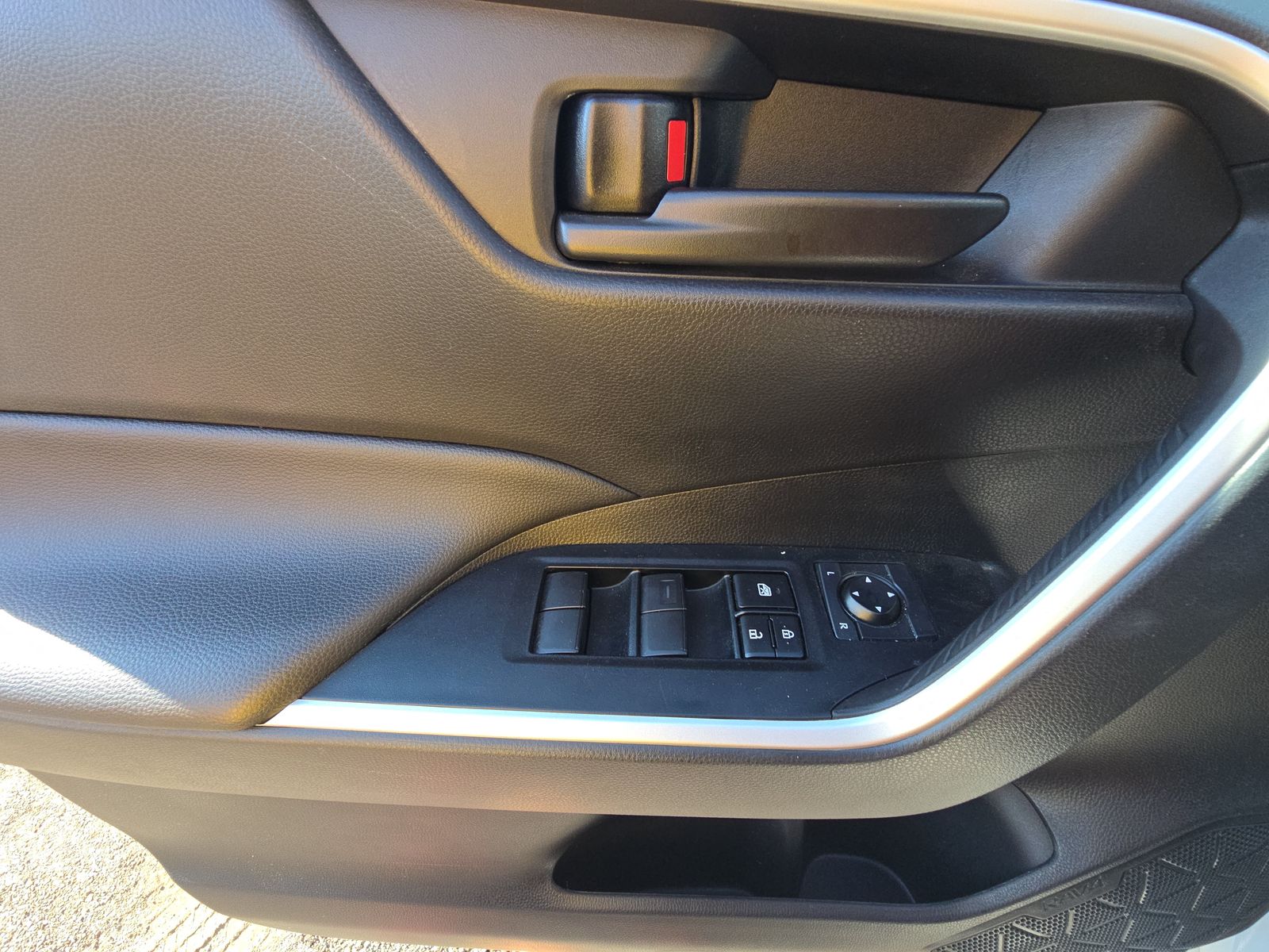 2025 Toyota RAV4 LE AWD