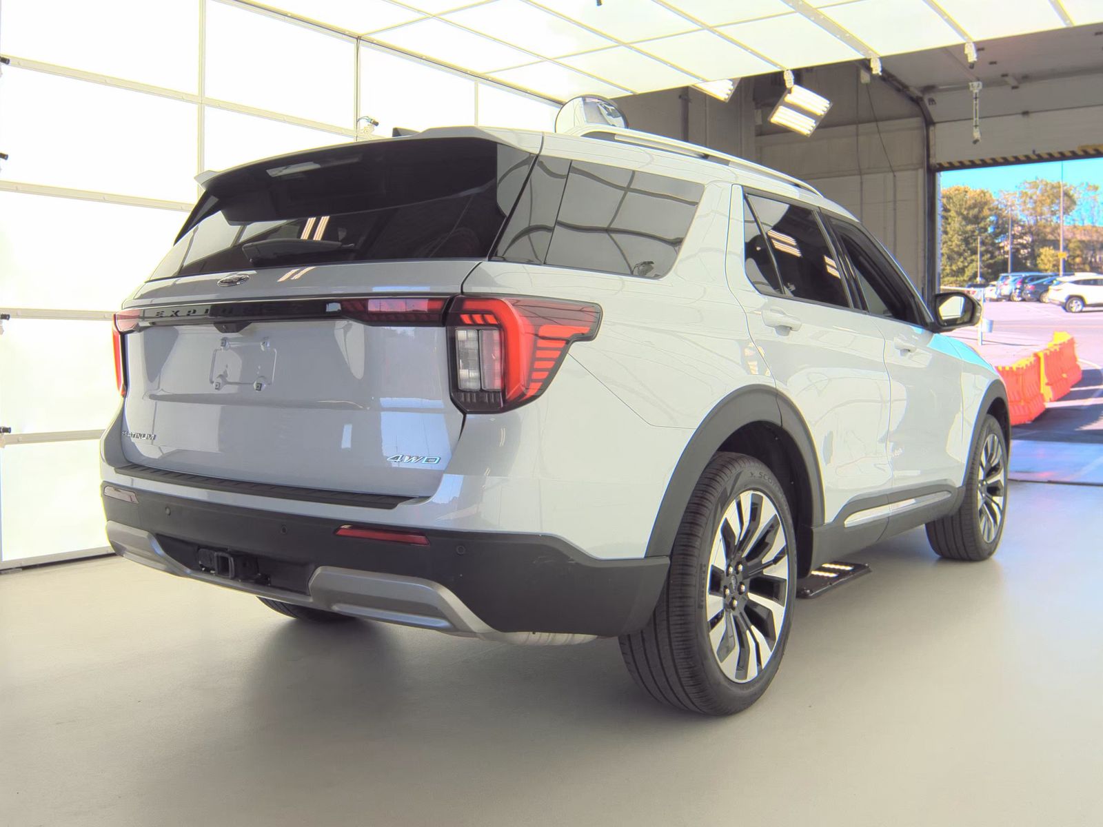 2025 Ford Explorer Platinum AWD