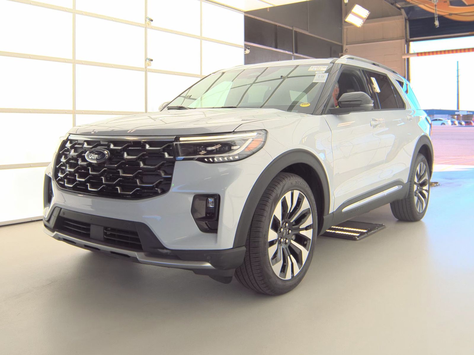 2025 Ford Explorer Platinum AWD