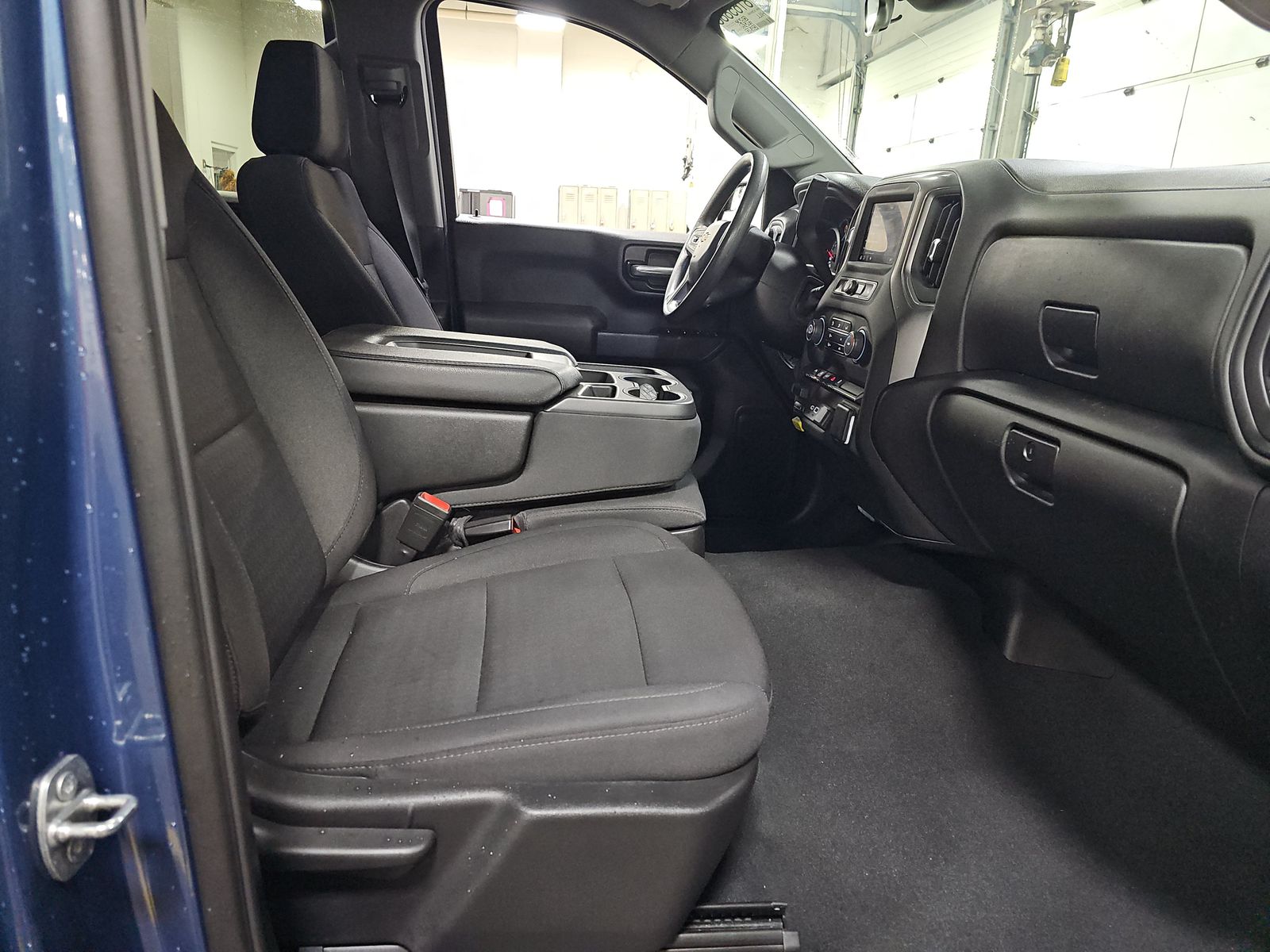 2024 Chevrolet Silverado 1500 Custom AWD