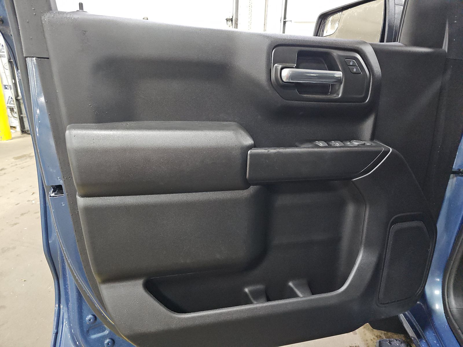 2024 Chevrolet Silverado 1500 Custom AWD