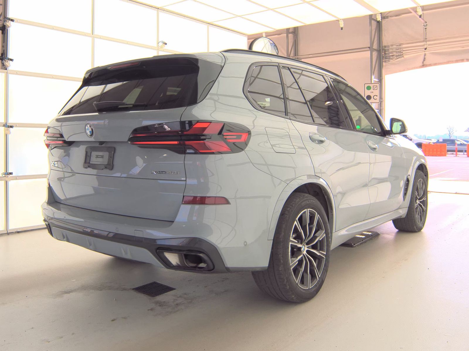 2025 BMW X5 xDrive40i AWD