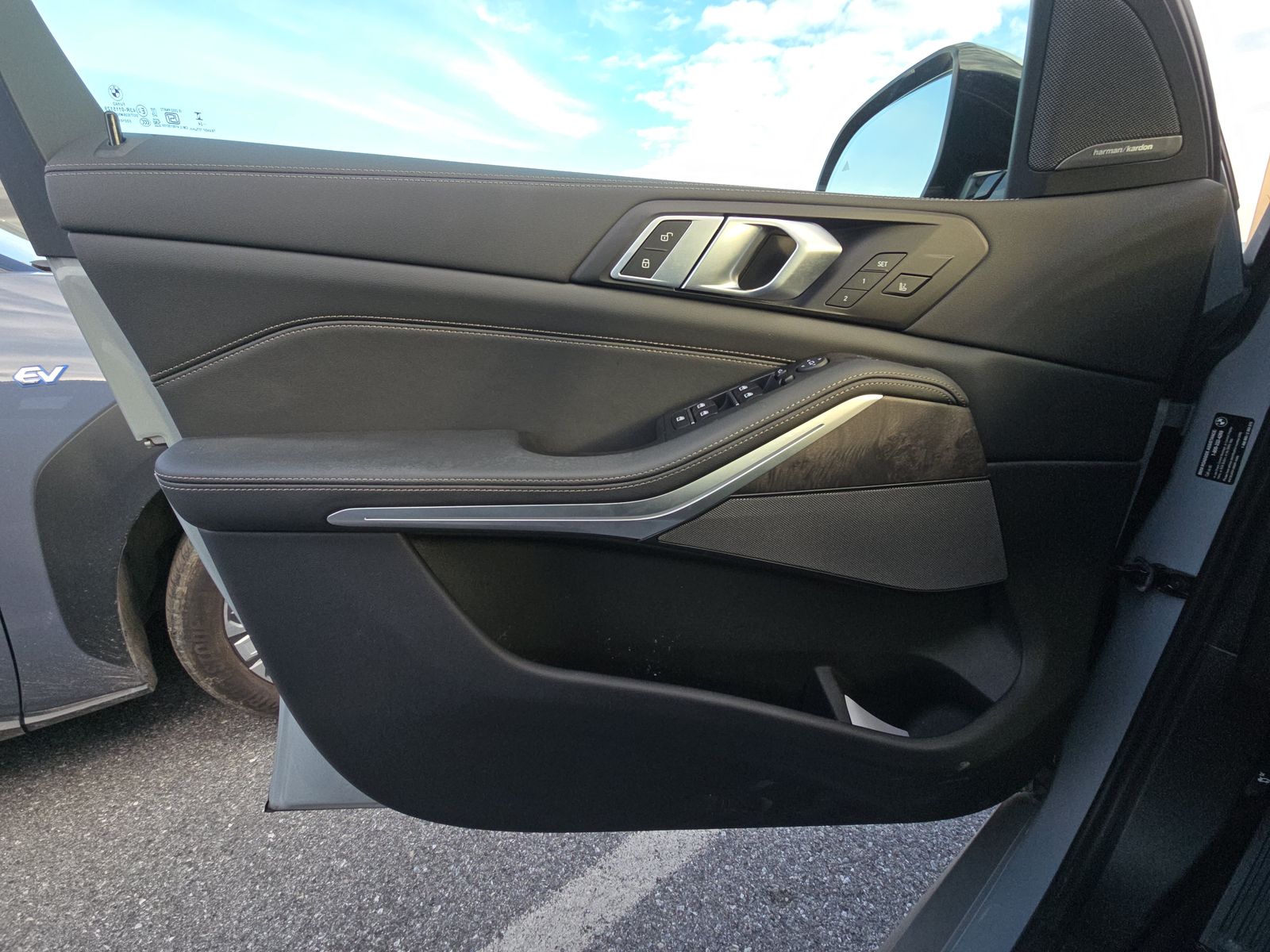 2025 BMW X5 xDrive40i AWD