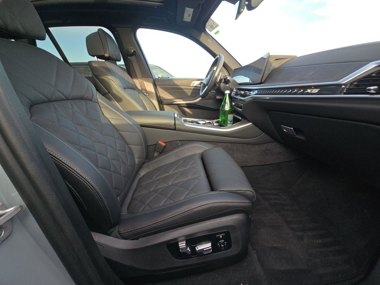 2025 BMW X5 xDrive40i AWD