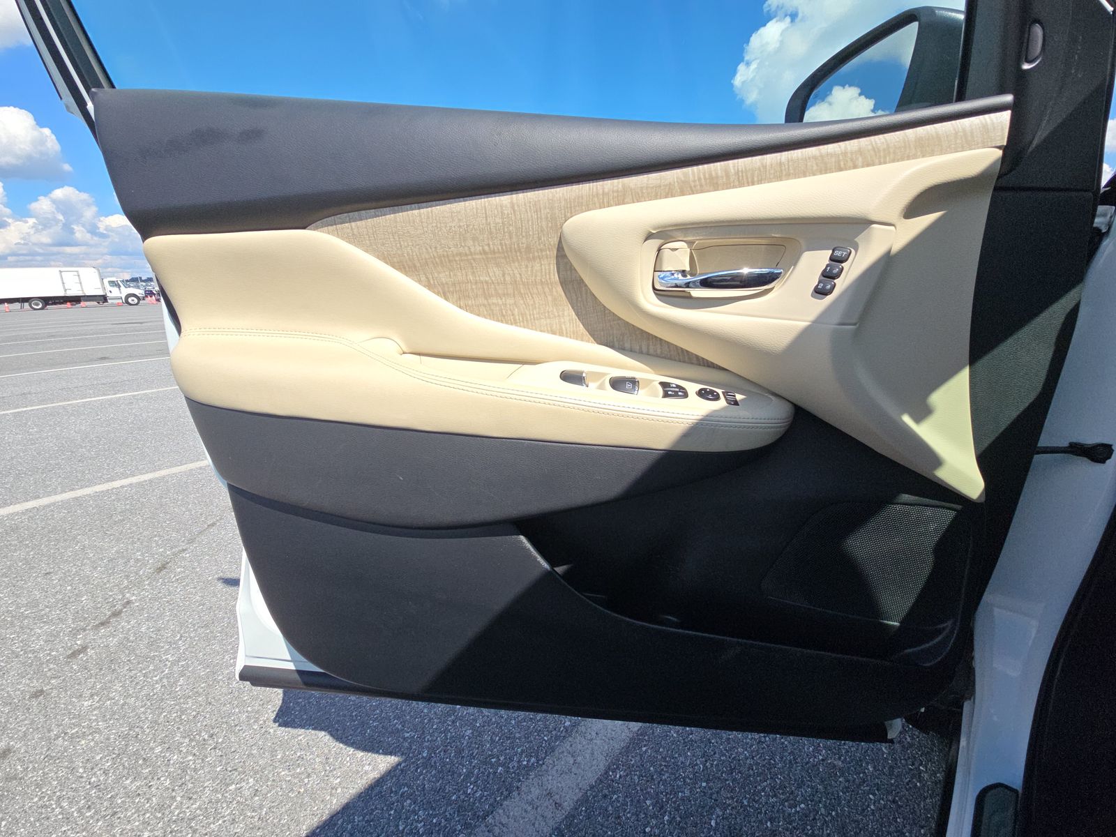 2023 Nissan Murano SL AWD