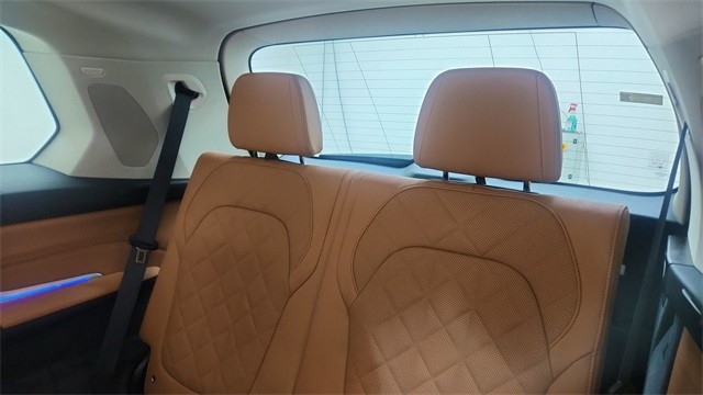 2025 BMW X7 xDrive40i AWD