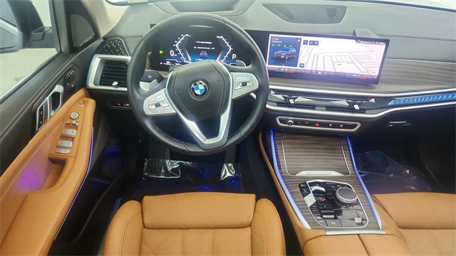 2025 BMW X7 xDrive40i AWD