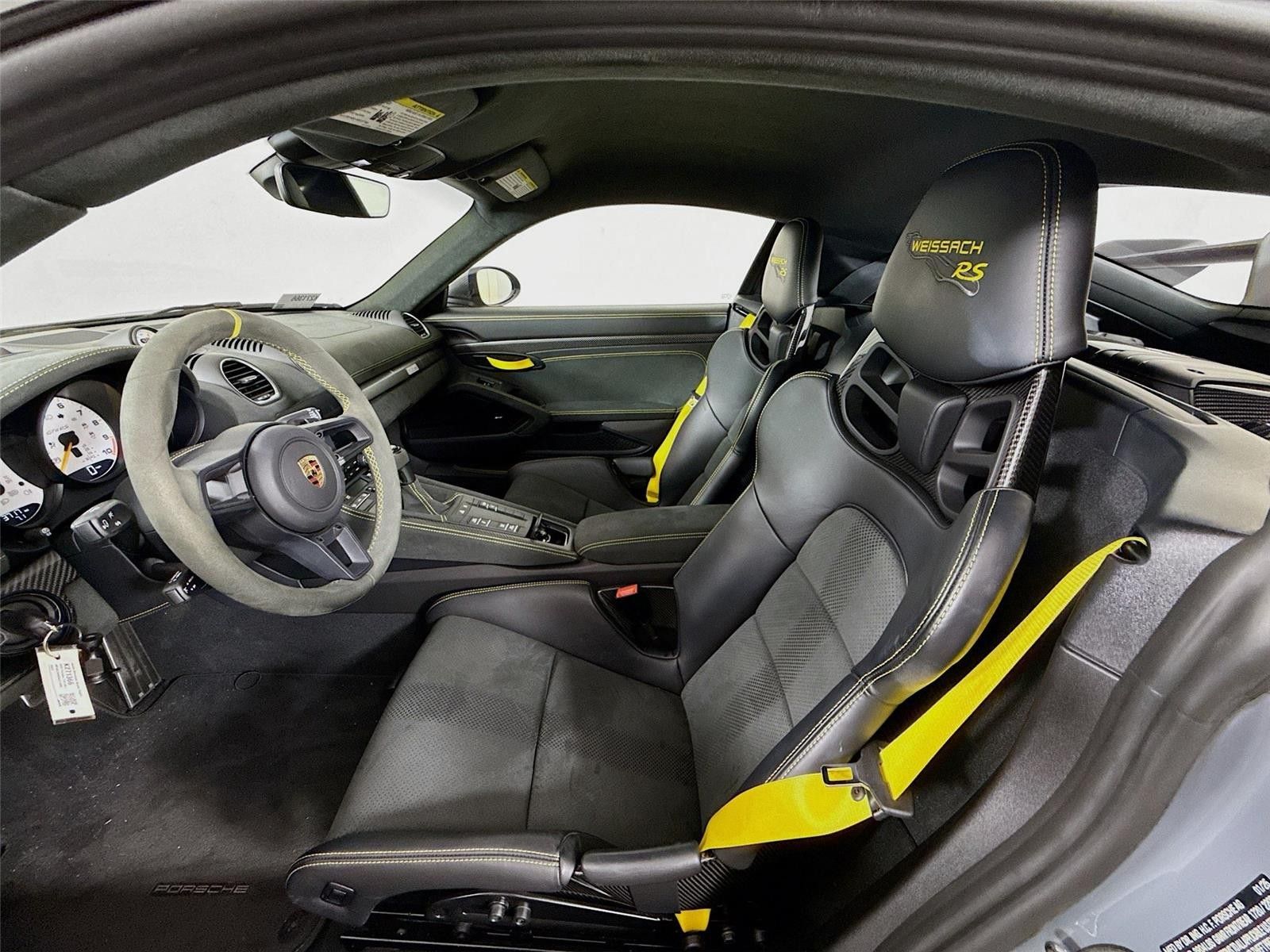 2025 Porsche 718 Cayman GT4 RS RWD