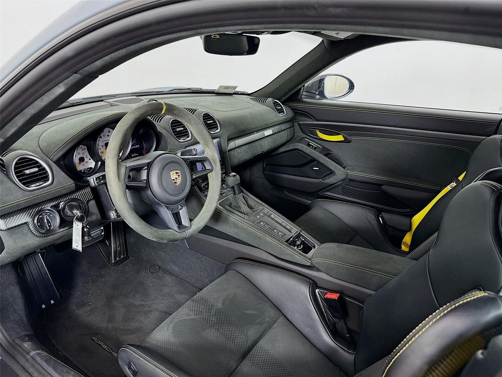 2025 Porsche 718 Cayman GT4 RS RWD