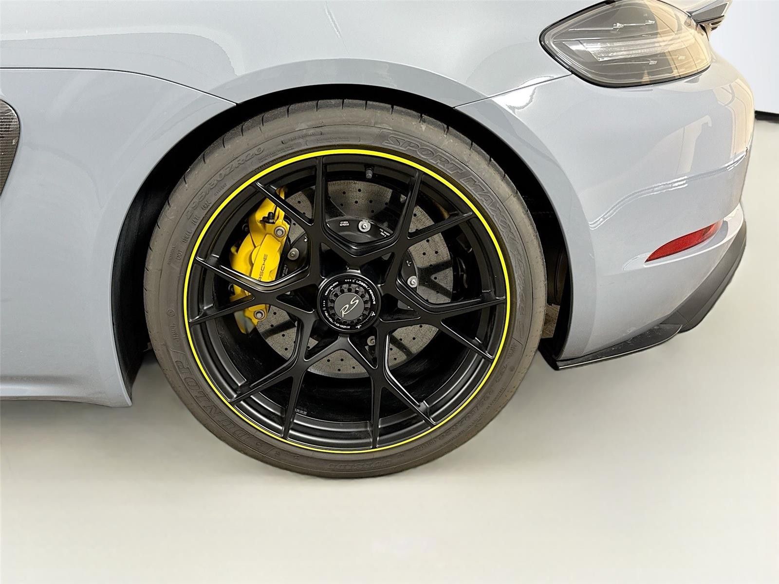 2025 Porsche 718 Cayman GT4 RS RWD